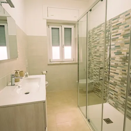 The 招待所 阿曼泰阿