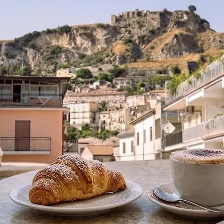 The 4* Amantea